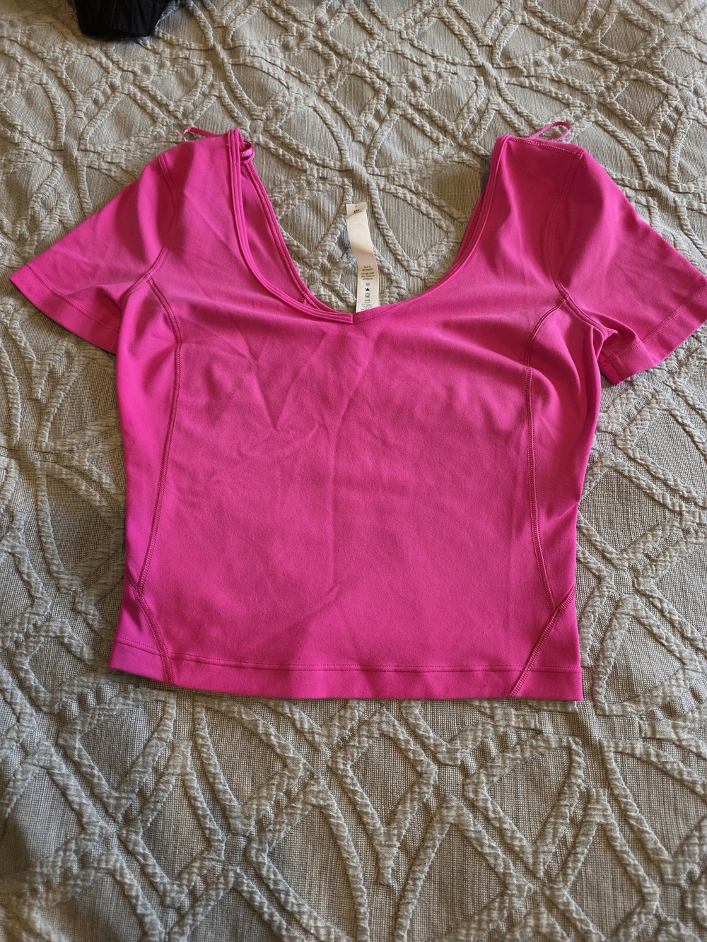 LULULEMON Women’s Hot PINK TOP